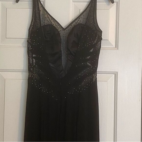 Sherri Hill Black Crystal Backless Holiday Formal Evening Gown Lined Size 4 - Picture 8 of 15